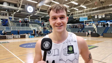 Uni Baskets Münster vs. Eisbären Bremerhaven | Postgame Interviews