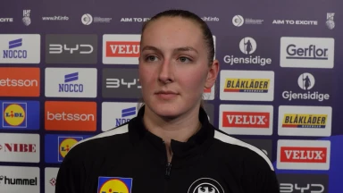 WM der Frauen: Schweden vs. Deutschland - Interview Viola Leuchter