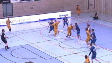 3. Liga: Michelberger fliegt durch die Luft und trifft