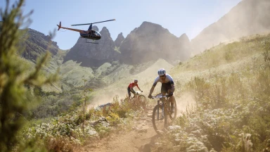 Schweizer Sieg bei Männern und Frauen im Prolog des Absa Cape Epic 2024