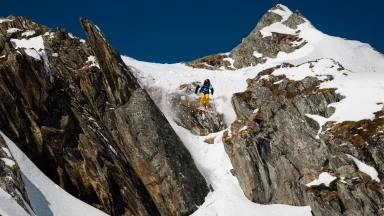 Deutsche Freeskier dominieren beim X OVER RIDE 4* FWT Challenger