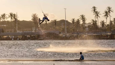 Herausragende Kitesurf-Momente an Tag 2 des GKA Freestyle Kite World Cups