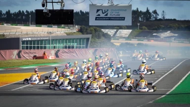 Intensiv geführte Kartingrennen Juniors bei Champions of the Future Academy