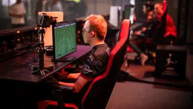 'RBLZ_Levyfinn' wird Deutscher Einzelmeister im eFootball beim VBL Grand Final
