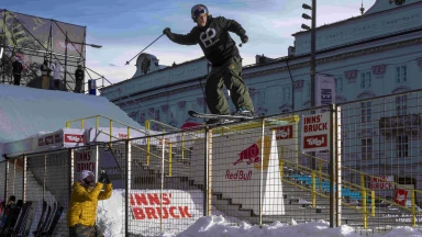 Snowfest Innsbruck 2025 startet mit Freestyle Snowboard & Freeski Action